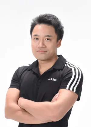 プライベートジムTAKUの吉村拓朗トレーナー